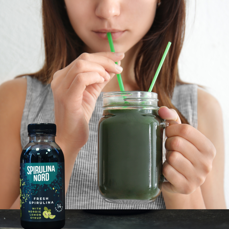 Spirulina ar cidoniju sīrupu