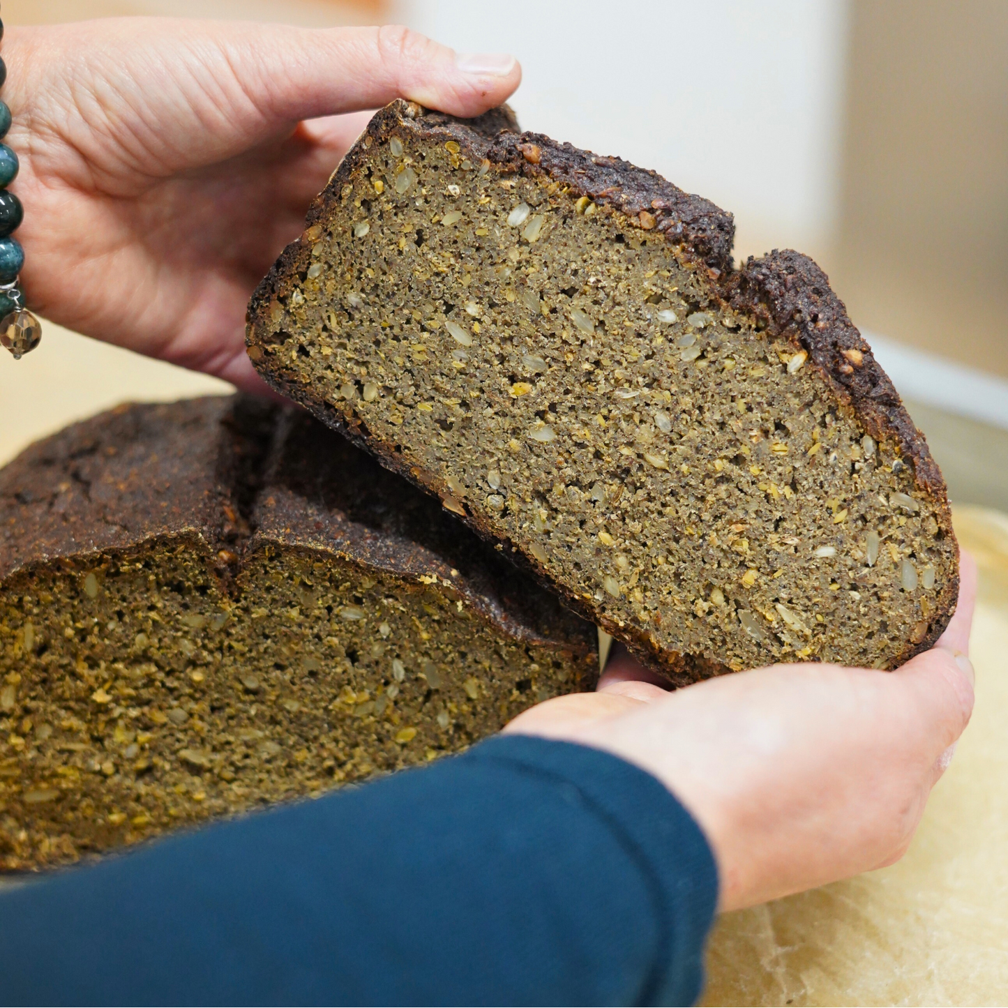 BIO Kaņepju miltu maizes maisījums ar ieraugu (350g)